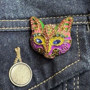 Designer Cat Mask Brooch – Multi-Color Crystal Rhinestone Enamel Mardi Gras Pin